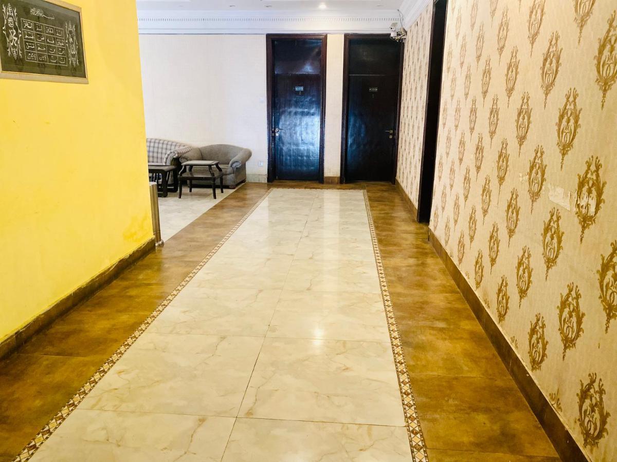 Hotel Royal One Multan Exterior foto